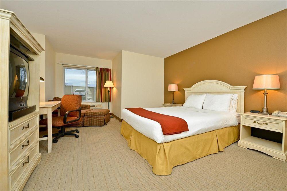 Holiday Inn Effingham By Ihg Exterior photo